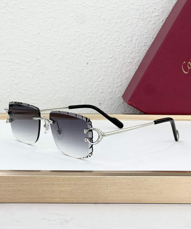 Picture of Cartier Sunglasses _SKUfw80274856fw